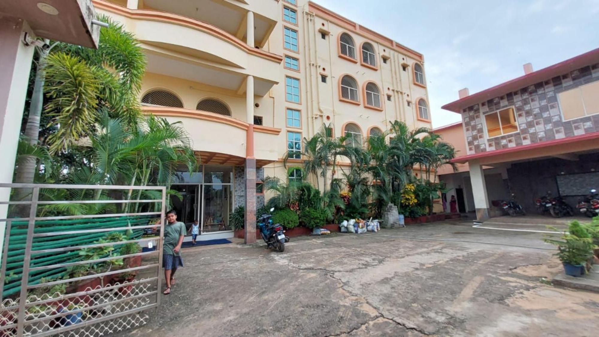 Goroomgo Silicon Residency Puri Near Sea Beach & Temple - Luxurious Room - Lift And Parking Facilities - Best Seller Ngoại thất bức ảnh